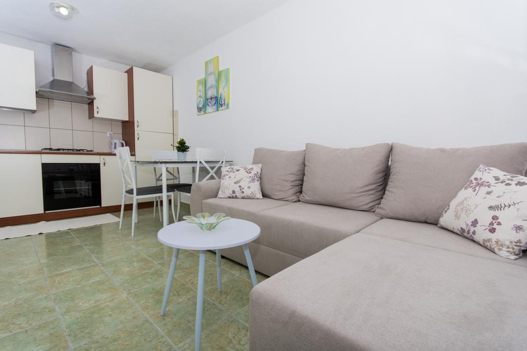 Apartment Mika 2 Trogir Extérieur photo